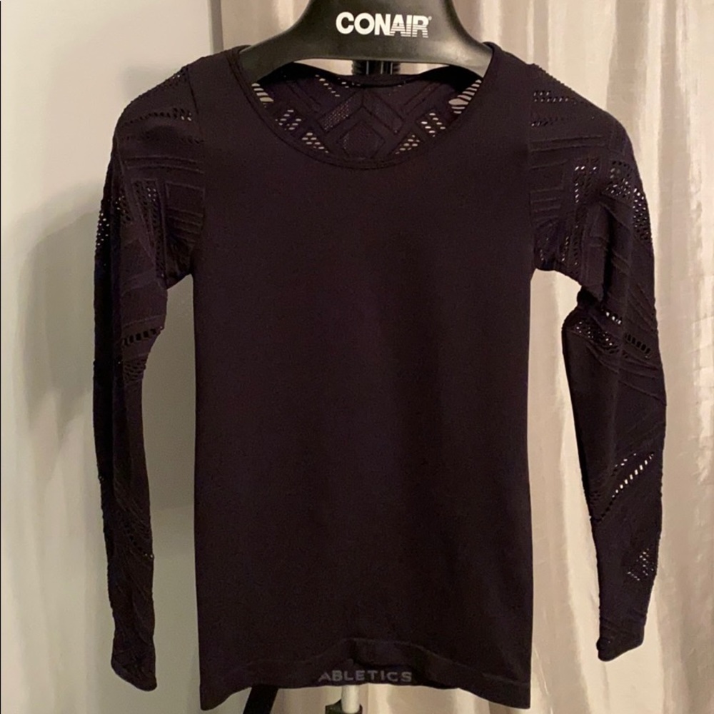 Fitted Black Fabletics top